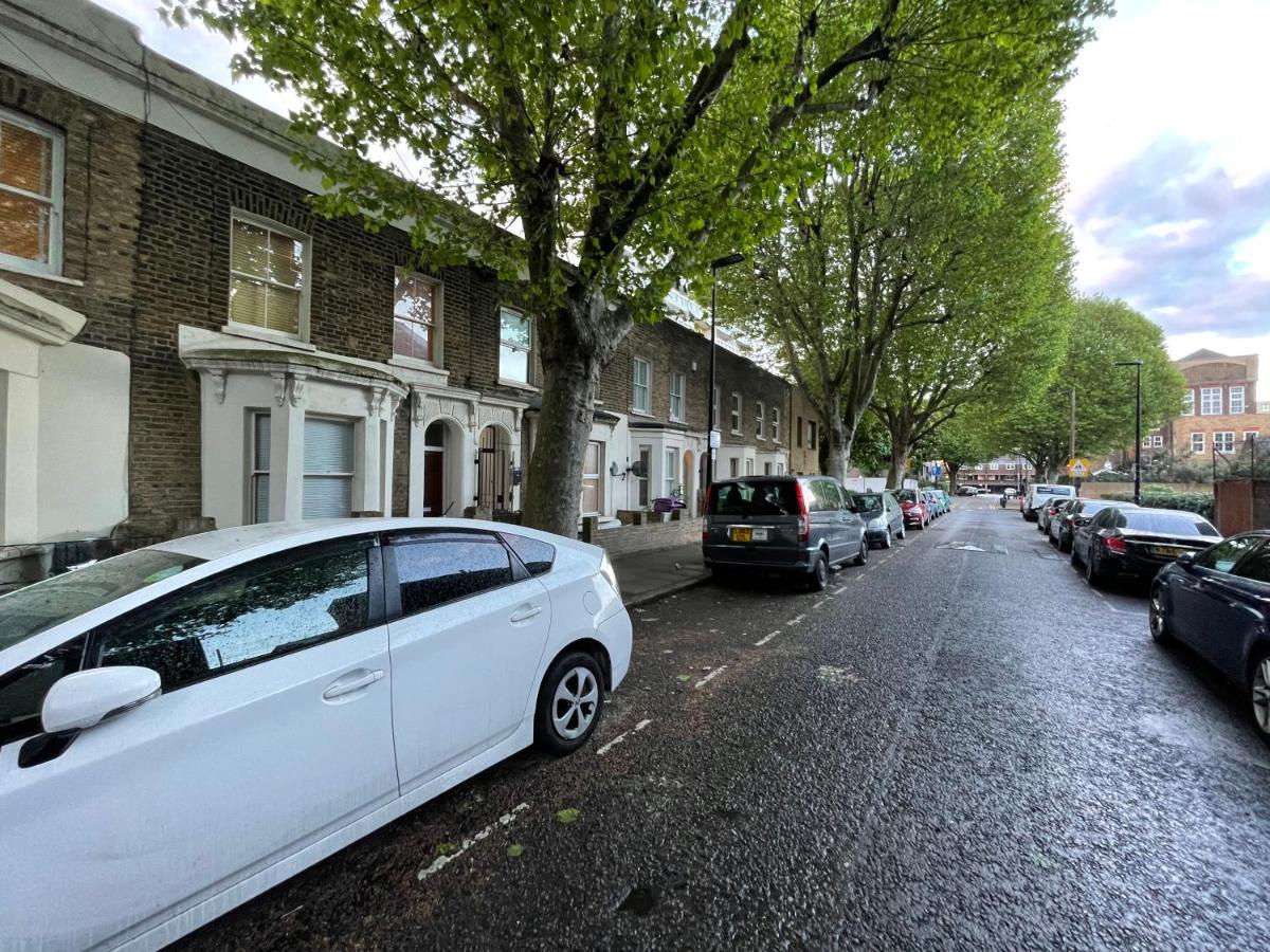 147 Knapp Road House ロンドン エクステリア 写真